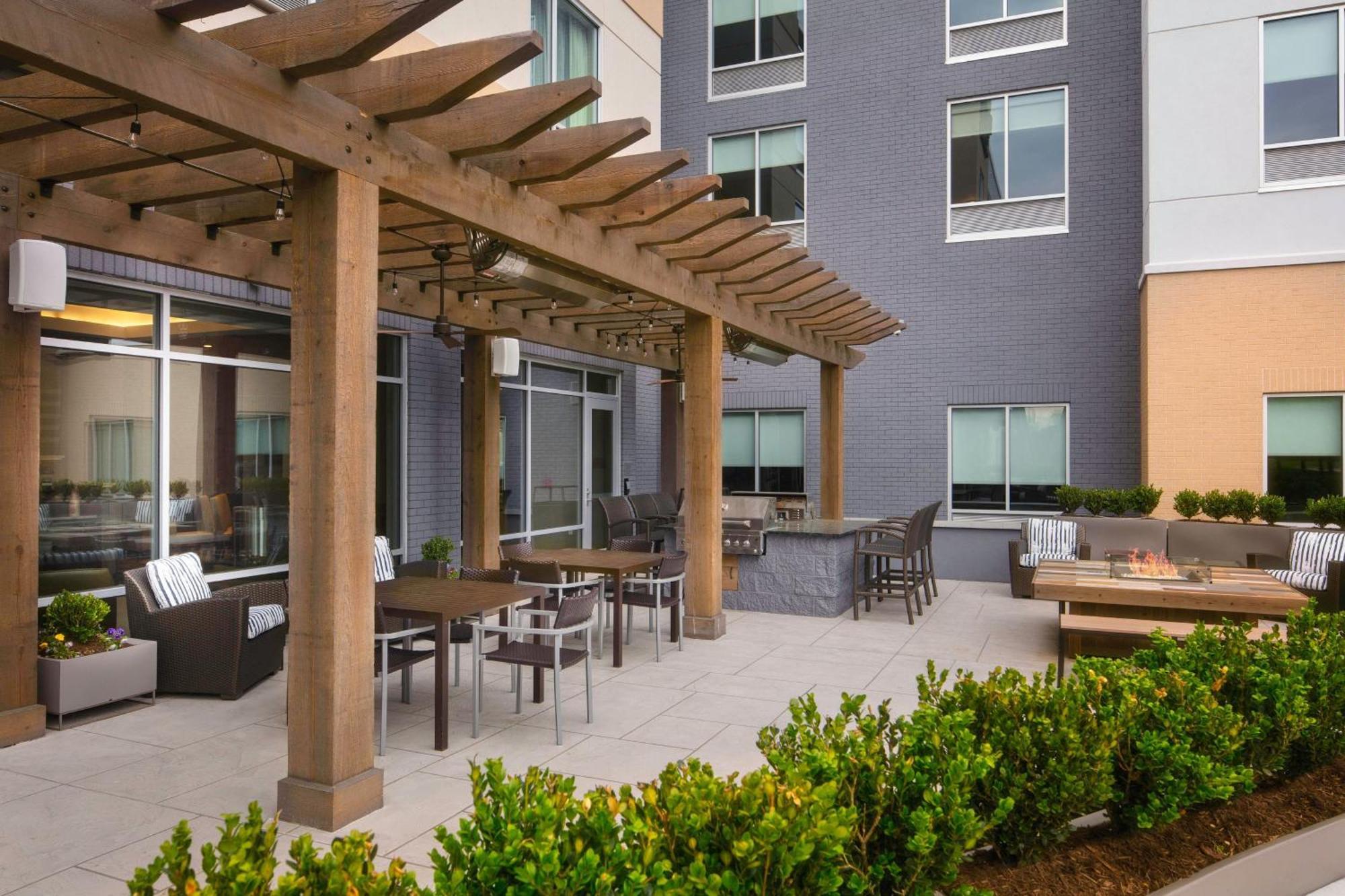 Fairfield Inn & Suites By Marriott Louisville Northeast Extérieur photo